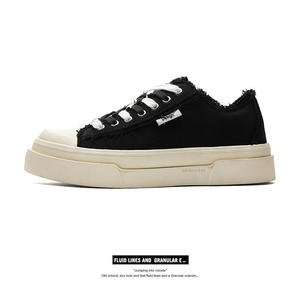 Chaussures tendance en toile, polyvalentes, en forme de croissant, avec semelles épaisses rétro, adaptées aux hommes et aux femmes, pour un usage décontracté. - Product Image 4