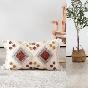New Arrival Bohemian Tufted Punch Needle Cotton Cushion Pillow With Tassels Geometric Home Decor Pillows