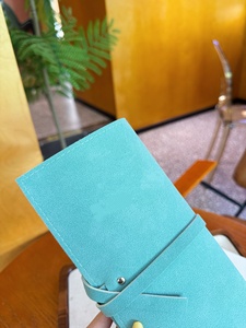 Ensemble de 8 pinceaux de maquillage professionnels de qualité supérieure en fibres synthétiques bleues avec manches en bois pour fond de teint, fard à joues, sourcils et pinceau éventail - Idéal pour les voyages - Product Image 3