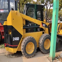 Gebrauchter CAT 246D Kompaktlader Caterpillar 246D Kompakt-Radlader mit Anbaugeräten zum Verkauf