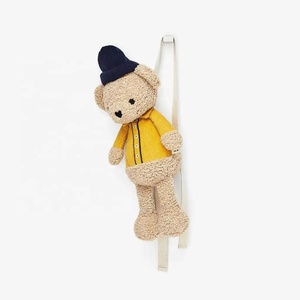 Zaino a Doppia Spalla Orsetto Teddy in Peluche, Borsa Imbottita a Forma di Orso Cartoon di Moschino - Product Image 5