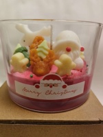 Bougie de Noël Père Noël dans un bocal en verre, bougie parfumée en cire, renne, bonhomme en pain d'épices, sapin de Noël pour la décoration de la maison pendant les fêtes