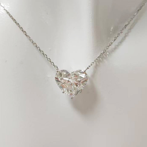 Collana di Lusso con Ciondolo in Oro Massiccio 18K e Moissanite Taglio a Cuore Grado <span class=keywords><strong>D</strong></span> - Product Image 4