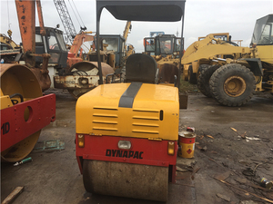 รถบดอัดสั่นสะเทือนแบบดรัมคู่ Dynapac CC1000 ใช้สำหรับงานบดอัดพื้นที่แคบ ทางจักรยาน ลานจอดรถขนาดเล็ก ทางเท้า - Product Image 5