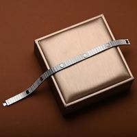 Bracelet en acier à sangle élastique avec moteur à vis Love Screw