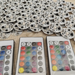 Dc5v nhiều màu <span class=keywords><strong>LED</strong></span> RGB mạch ánh sáng PCB board với IR 24 phím điều khiển từ xa vòng 31 Mét đường kính cho 3D ánh sáng ban đêm trăng đèn - Product Image 4