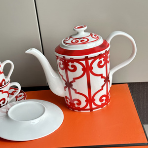 ผู้ผลิตขายชุดกาแฟหรูสไตล์นอร์ดิกและชุดน้ำชาเซรามิกสีแดงโดยตรง - Product Image 6