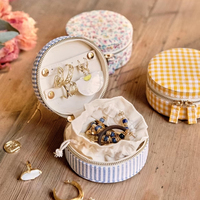 Vente en gros de boîtes à cosmétiques pochette personnalisée cadeau à rayures pour elle boîte à bijoux colorée trousse à maquillage de voyage