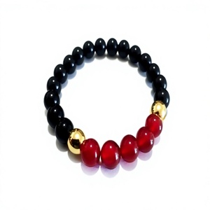 Bracelet en résine fait main pour femmes, bracelet unique et coloré au design artistique, bijoux légers et tendance - Product Image 4