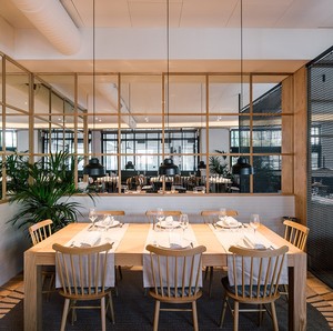 Silla de Restaurante Comercial de Madera Maciza Resistente, Respaldo <span class=keywords><strong>Vertical</strong></span> de Listones, Asiento de Cuero PU, Silla de Restaurante Clásica para Cafetería - Product Image 2