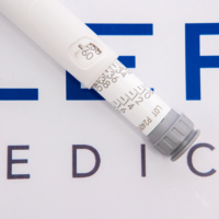 Stylo réutilisable multi-doses avec cadran rotatif réglable, échelle graduée blanche, cartouche en verre de 3 ml, fenêtre transparente, OEM