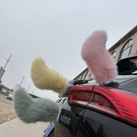 Vente en gros directe usine : Queue de renard en fausse fourrure pour décoration de voiture, accessoire mignon de modification extérieure pour enfants et adultes, plusieurs modèles