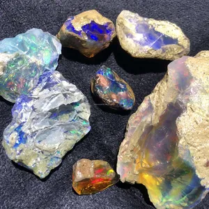 Pietra preziosa curativa della pietra di cristallo dell'esemplare grezzo dell'opale di fuoco naturale all'ingrosso per la decorazione