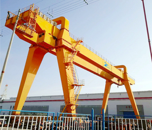 Grue semi-portique triphasée motorisée à faible hauteur de levage avec alimentation sur mesure pour le manutention de ferraille et aimant de recyclage - Product Image 6