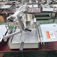 Commerciële donutbal-depositor en -maker, hoogwaardige mochi donut friteuse voor bakkerijen