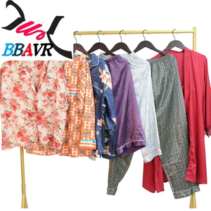 Camisón de seda de 19 momme, ropa usada en pacas, Miami, Florida, pacas de ropa de segunda mano de 100 kg - Product Image 4
