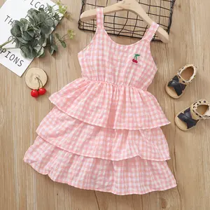 Весенне-летнее стильное клетчатое платье без рукавов на бретелях с вышивкой вишни для маленьких девочек