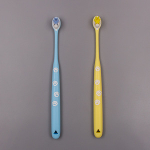 Brosse à dents à poils doux pour adultes, 19 cm, nylon, manuelle, usage domestique, gencives sensibles - Product Image 2