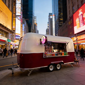 Camión de Comida Móvil Retro Rojo y Blanco para Helados y Comida Rápida, de Alta Visibilidad para Uso en Exteriores, de Acero Inoxidable, 13 pies de Largo - Product Image 2