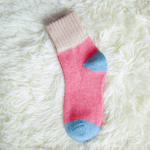 <span class=keywords><strong>Chaussettes</strong></span> en tissu bouclette rayées et colorées, épaisses et chaudes, avec logo personnalisé, pour femmes - Product Image 3