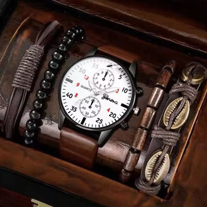 <span class=keywords><strong>Orologio</strong></span> al Quarzo da Uomo NYY, Casual in Pelle, Elegante e Versatile, Set con <span class=keywords><strong>Bracciale</strong></span> - Product Image 3