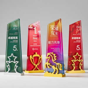 Trophée de Succès Cheval en Cristal Blanc Personnalisable – Récompense Créative pour l'Année, Champion d'Équipe, Personnel Exceptionnel, Réunion Annuelle - Product Image 3