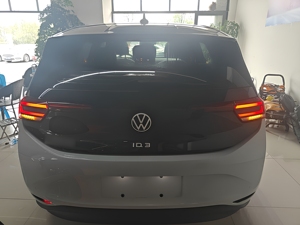 Volkswagen ID3 Pure+ Eléctrico Usado del 2022 - Product Image 2