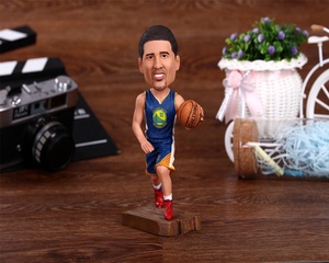 Nouveau Design de Figurine en résine <span class=keywords><strong>NBA</strong></span> <span class=keywords><strong>Sport</strong></span> Bobblehead personnalisé pour cadeau promotionnel - Product Image 1