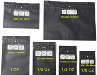 Sac en plastique d'emballage en mylar noir, sacs en mylar à fermeture éclair scellés à plusieurs reprises, sacs alimentaires debout, sac en plastique en mylar avec logo imprimé personnalisé