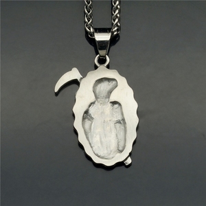 Collares con Colgante de Acero Inoxidable Impermeables y Resistentes al Deslustre con Diseño Hip Hop Vintage de Hielo y Zirconia para Hombre al por Mayor - Product Image 4