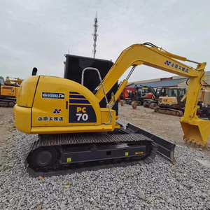 Excavatrice sur chenilles Komatsu PC70 d'occasion d'origine japonaise pour l'exploitation minière |   Pompe à engrenages de 7 tonnes bien entretenue |   Bon état, en vente - Product Image 1