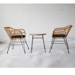 Set de meubles de Patio en rotin, ensemble de jardin bohème, 2 chaises simples en osier et 1 Table basse avec dessus en verre, de 3 pièces