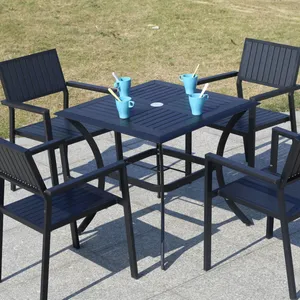 AWT005B 80厘米方桌，带伞孔和铝铁塑料木椅，用于咖啡店餐厅户外家具