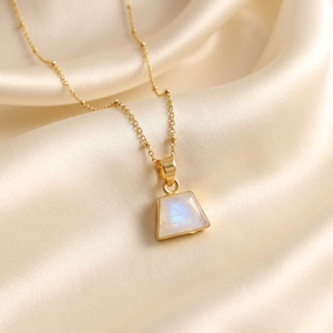<b>Top</b> Best Selling Natural Blue Fire <b>rainbow</b> Moonstone Pendant Necklace 18k Gold Plated Fancy Shape Beaded Chain Healing Necklace - Product Image 1