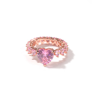 Bague romantique en zircon cubique rose en forme de cœur pour femme, plaquée or rose, alliance éternité, bijoux d'anniversaire et de mariage, vente en gros - Product Image 1