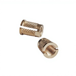 Inserts d'expansion moletés en laiton M3, finition polie, types d'écrous hexagonaux et carrés pour applications en acier inoxydable, cuivre, zinc - Product Image 1
