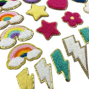 Écusson en chenille brodé en 3D personnalisable, logo, polyester, résine, badge en tissu thermocollé, motivationnel, chapeau, sweat-shirt, arc-en-ciel - Product Image 1