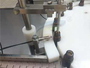 Máquina automática de Llenado de líquidos para aceites esenciales y productos para el cuidado de la piel - Product Image 5