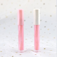 Gloss à lèvres liquide à base de plantes, marque privée OEM - effet repulpant, waterproof et longue tenue, riche en vitamine E