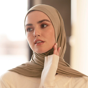 Premium High Quality <b>Jersey</b> <b>Hijab</b> for Women Custom Size and Color Simple Versatile Stylish for All Four Seasons Solid Pattern - Product Image 3