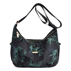 กระเป๋าสะพายข้างสไตล์จีนแบบใหม่ รูปทรงเกี๊ยว ผ้าอ๊อกซ์ฟอร์ดสีดำ กันน้ำ ปิดด้วยซิป สำหรับใช้ในชีวิตประจำวัน ฤดูใบไม้ร่วง 2025 - Product Image 3