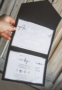 Tùy Chỉnh In Ấn Sang Trọng Thanh Lịch Đầy Đủ In Ấn Trifold Thiệp Mời Đám Cưới Với 3D Bạc Gương Tên Ban Đầu Tag - Product Image 5