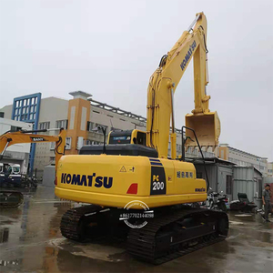 Excavatrice Komatsu PC200-8 d'occasion à bas prix, modèles PC210, PC200, PC220, matériel de construction d'occasion. - Product Image 1