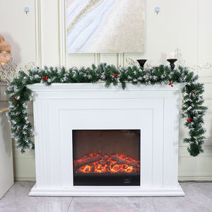 Guirlande de Noël en PVC blanc vert pointu avec pommes de pin et baies rouges, décoration intérieure pour salon - Product Image 1