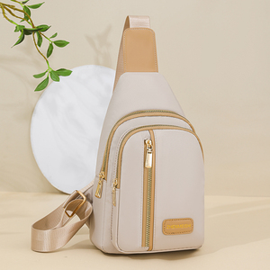 Bolso de Pecho para Mujer de Alta Calidad, Bolso Bandolera Casual de Moda, Bolso de Hombro Ligero con Nylon Impermeable y Conector para Auriculares - Product Image 4