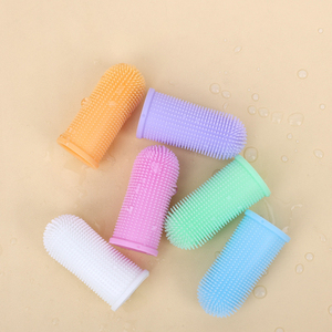 Brosse à dents de luxe en silicone pour animaux de compagnie, brosse à dents souple 360° pour le nettoyage buccal des chiens, en stock - Product Image 2