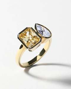 Bague élégante en diamant de laboratoire taille poire brillante pour femme, sertie clos, en or jaune, or blanc, or rose, pour mariage - Product Image 2