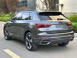 <span class=keywords><strong>Audi</strong></span> Q3 35 TFSI Fashion Sporty Edition 2023 Usata, Grigio e Bianco, Cerchi da 19 Pollici, Bagagliaio Elettrico - Offerta Imperdibile - Product Image 4