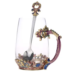 Taza de Té de Vidrio con Asa, Diseño Único de Corona Esmaltada, Ideal para Regalo - Product Image 1