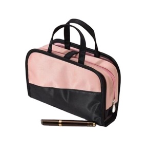 Kit de voyage cosmétique personnalisé de haute qualité, tendance, pour commande en gros, sac de maquillage étanche avec impression de logo et fermeture à rabat - Product Image 1